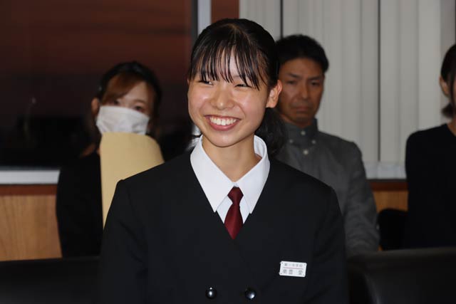 南雲さん