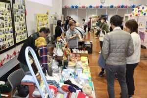 「障がい者週間」にあわせて7日まで燕市役所でバリアーフリーフェス 10事業所が展示販売