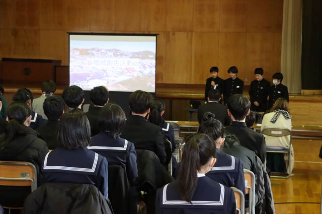 加茂中学校で地域創生企画発表会