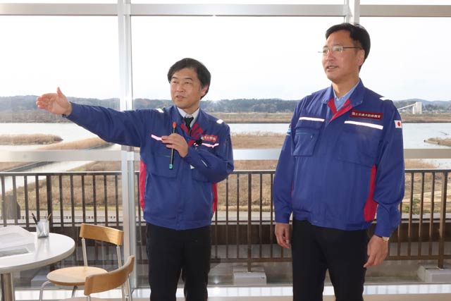 信濃川大河津資料館の4階展望台