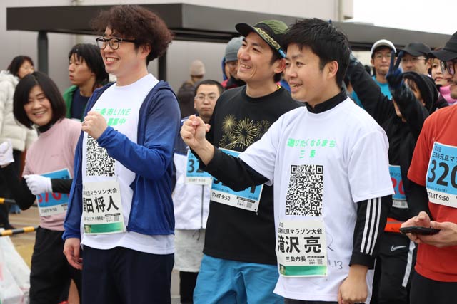 5kmに挑む関田さんと滝沢市長