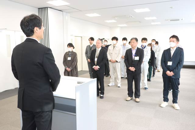 水道局で鈴木市長が年頭のあいさつ