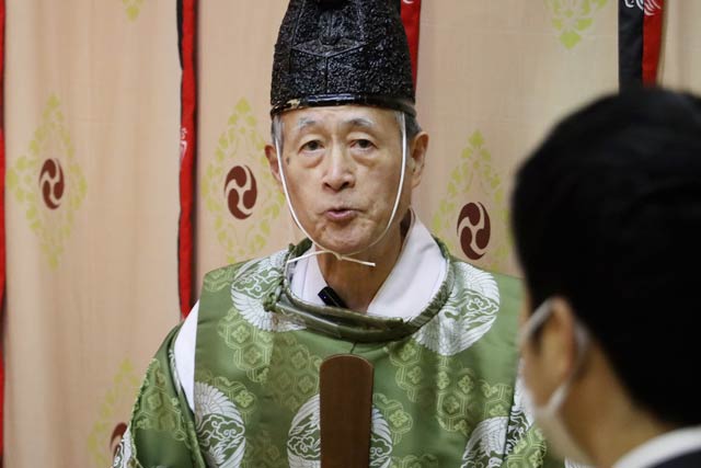 藤崎宮司