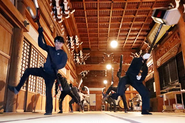 本成寺鬼踊り奉賛会