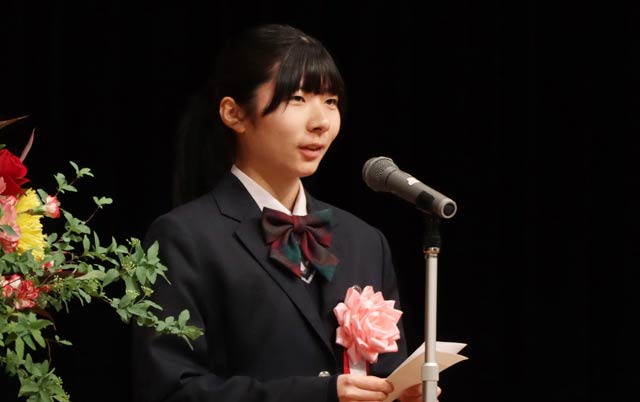 インターハイ陸上女子200mで優勝した秋澤理沙さん