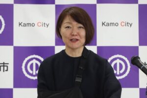 【加茂市】特別歴史講演会、地域活動支援センター「やまびこ」、「世界自閉症啓発デー」ブルーライトアップ、桜ウォーク