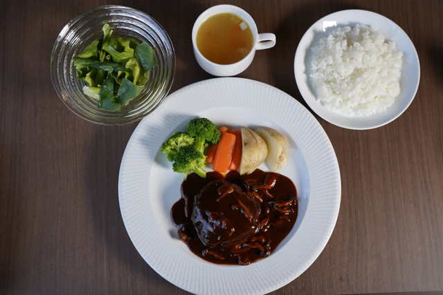 「村上牛の煮込みハンバーグ」1,680円