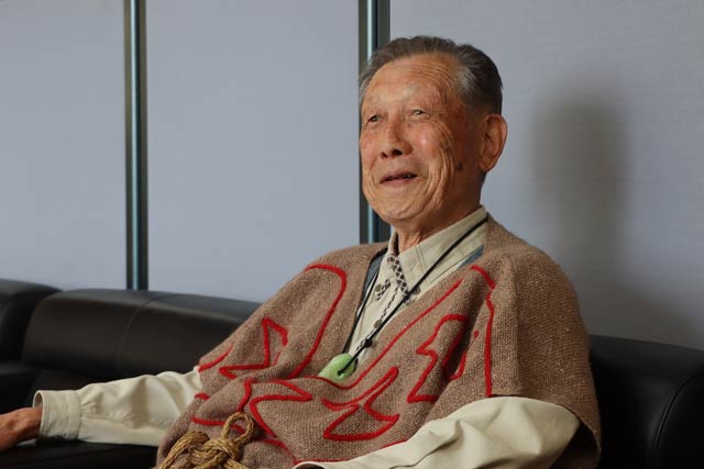 埋蔵文化財の魅力を話す高橋さん