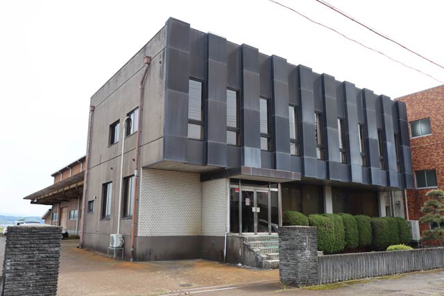 自己破産申請の準備に入った三条金物