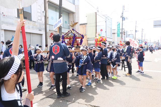 裏館小学校