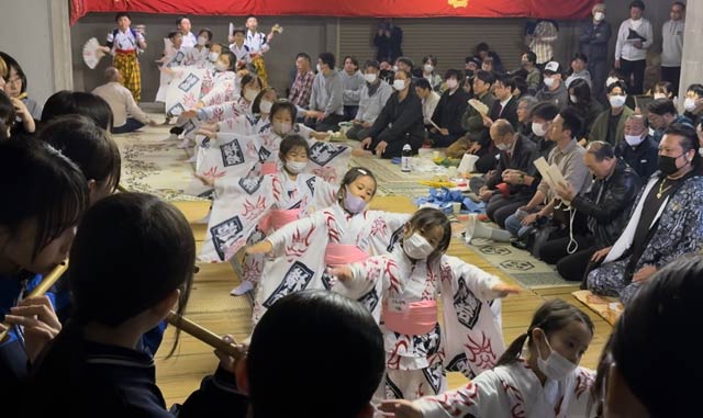 横町万灯保存会の全体練習