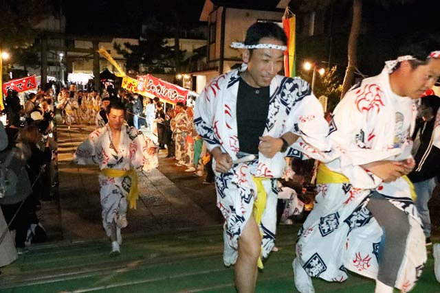 横町万灯保存会