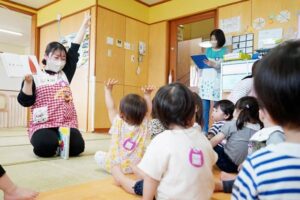 燕市が新任保育士の伴走型支援をスタート 保育士確保を背景に保育士育成や環境整備とあわせ保育の質の向上を
