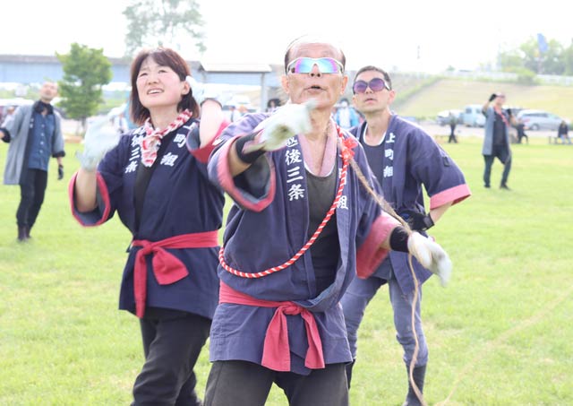 三条凧合戦1日目