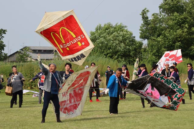三条凧合戦1日目