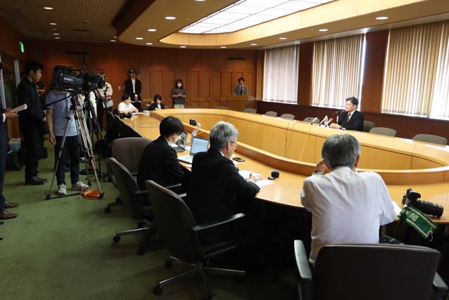 記者会見会場