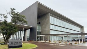 燕市長選は10月19日投開票で調整、市議補選も同日執行の見通し