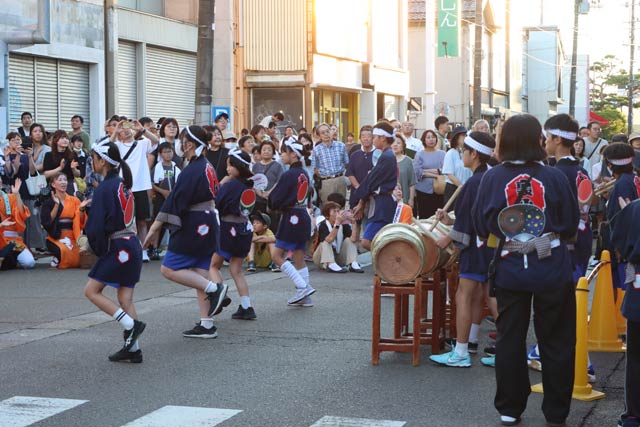 凧と凧ばやし踊り