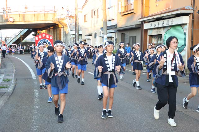 凧と凧ばやし踊り