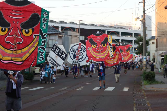 凧と凧ばやし踊り