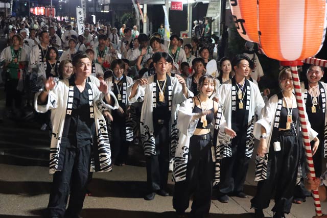 第66回吉田まつりの吉田民謡流し