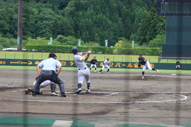開幕戦の立教ー拓殖線