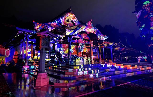 弥彦神社のプロジェククションマッピング