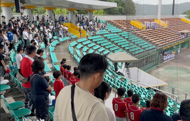 15日正午から三条パール金属スタジアムで終戦記念日の黙とう