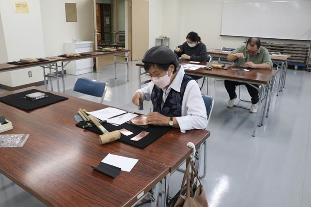 18日に行われた工芸・彫刻部門のワークショップ