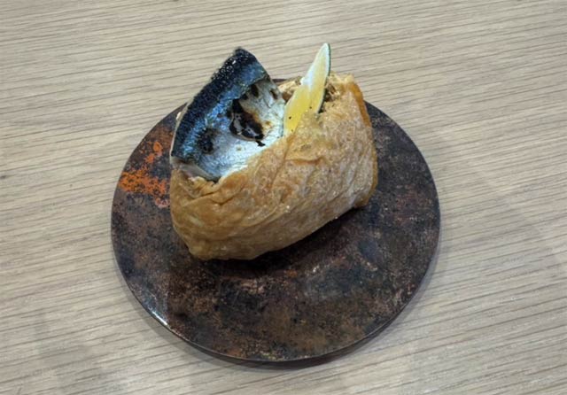生徒のアイデアから生まれた秋刀魚お稲荷さん