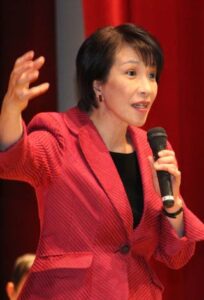 2024年12月に三条市へ個人演説会の応援に訪れた高市氏