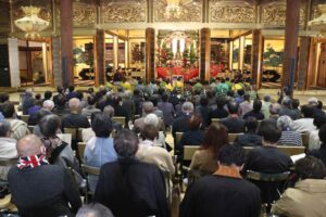 三条別院のお取り越し幕開きの音楽法要