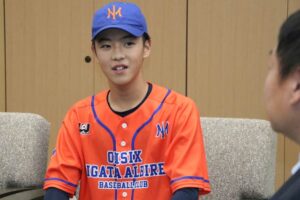 中学生野球で全国優勝の新潟県選抜のエースとして燕市吉田中3年の投手・浅井隼さんが輝く 全試合完封に貢献、MVPにも