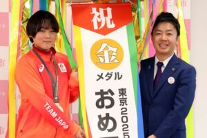デフリンピック・バレー女子で金メダルの高橋朋伽さんが地元三条市で優勝報告 三条市から市民栄誉賞に