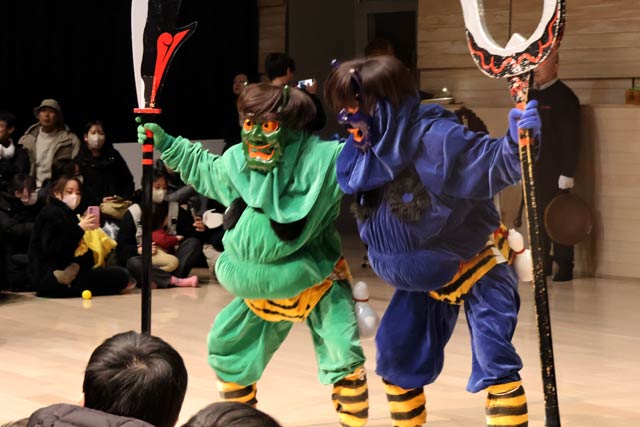 「まちやま」で本成寺鬼踊りの出張公演