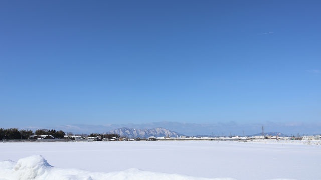 4日正午ごろ三条市上須頃地内から