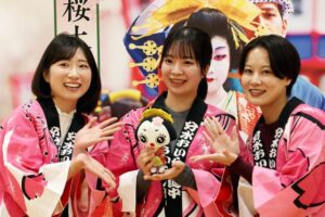 つばめ桜まつりの主役3人のおいらん役が決定 分水駅への夜桜列車には3人で歓迎を予定