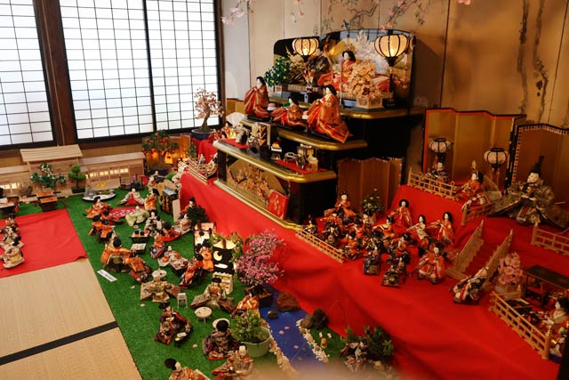 町屋ギャラリー薩摩屋の2階の展示