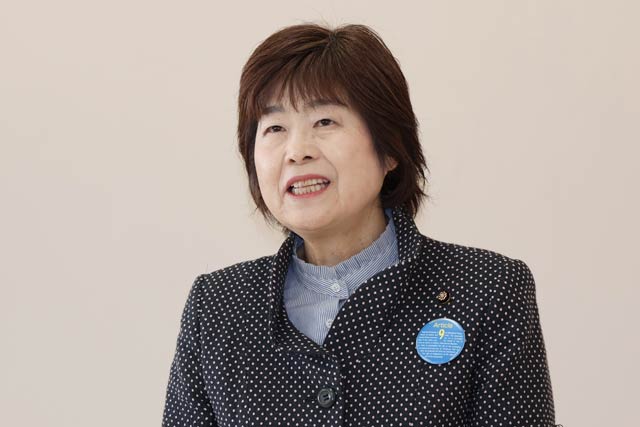 武藤元美氏
