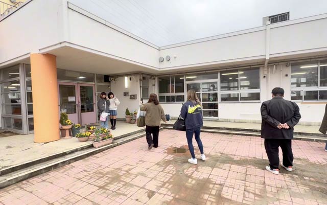 園舎の正面