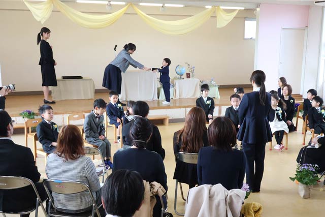 水道保育園の減塩者で最後の卒園式