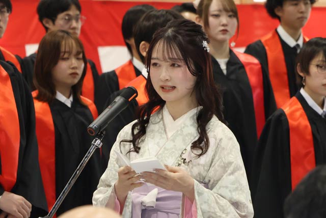 吉田亜美さんの卒業生謝辞