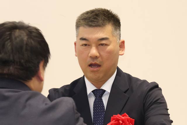 準グランプリ 中小企業庁長官賞 (株)丸山技研「創燕 鉄製揚げ鍋」