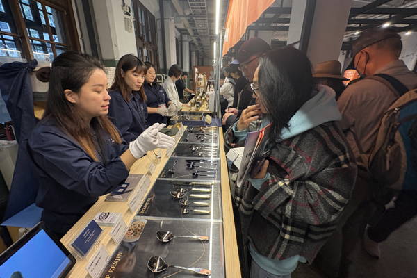 山崎金属工業販売ブース