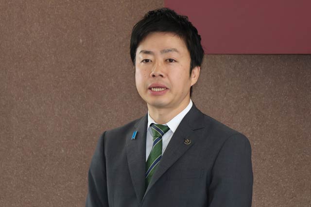 滝沢市長