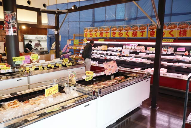 精肉・総菜販売「きらく横町」
