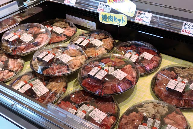 バーベキューセットもふんだんに用意