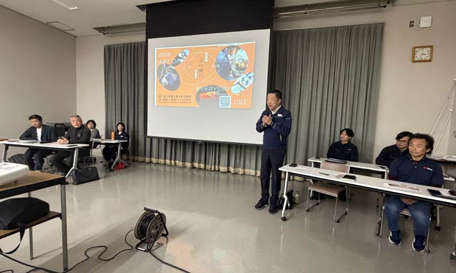 帰国報告記者会見
