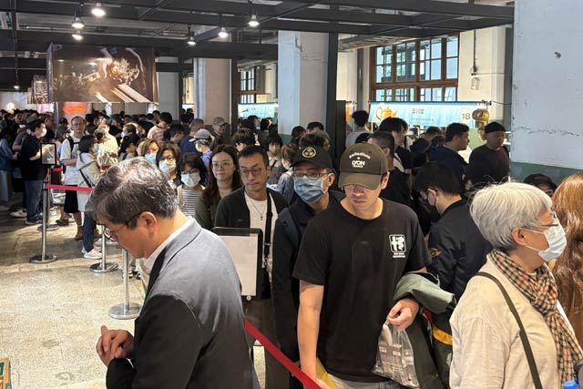 来場者の行列