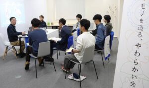 実習先選びを前に学生と企業が直接対話 三条市立大で初めての事前交流会 学生が企業ブースめぐり実習先選びの材料に
